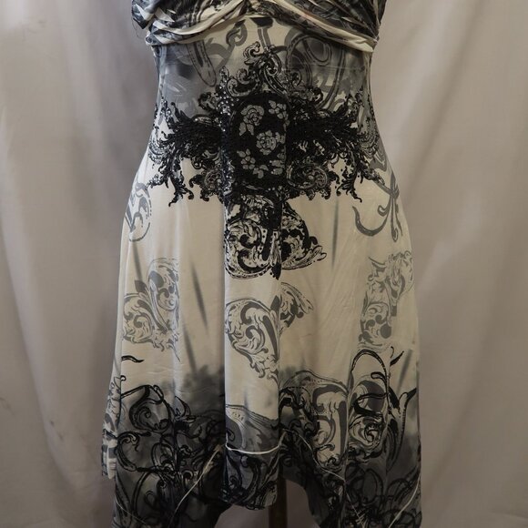 Black & White Printed Halter Dress - Picture 2 of 8